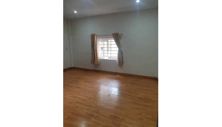 Bán Nhà Bạch Đằng 5x12 , Gần Bà Chiểu, Hàng Xanh Chỉ Hơn 4 Tỉ